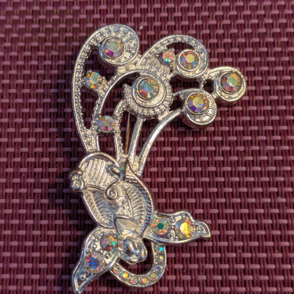 Vintage  Mid Century Angel Rhinestone Silver Tone Brooch